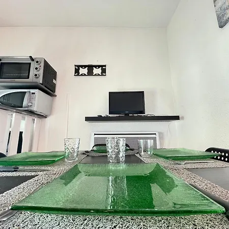 Studio Sete, 1 Piece, 2 Personnes - Fr-1-338-325 * Sète
